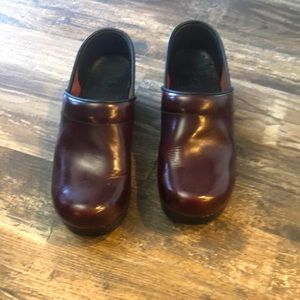 Dansko burgundy leather clogs, like new